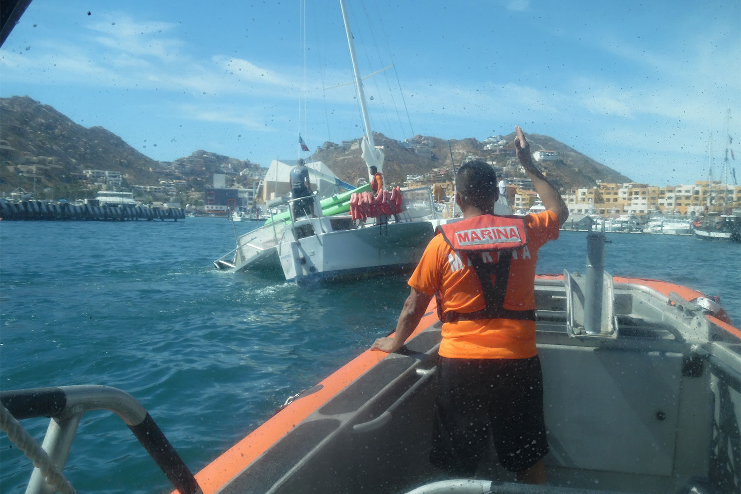 Sector Naval de Cabo San Lucas salvó a 13 personas de ... - BCS Noticias