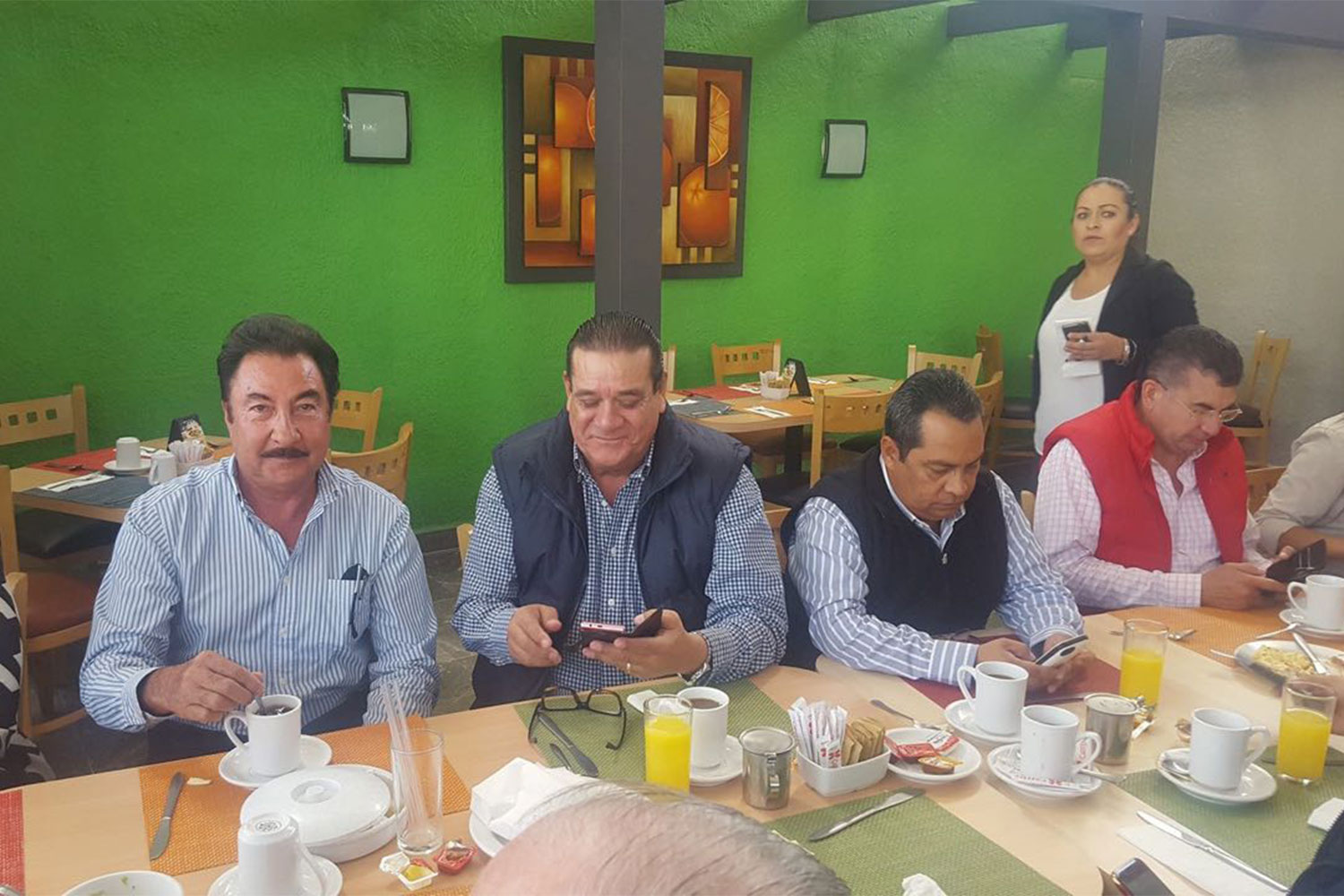 Narciso Agúndez y Leonel Cota se reencuentran en La Paz, con ... - BCS Noticias