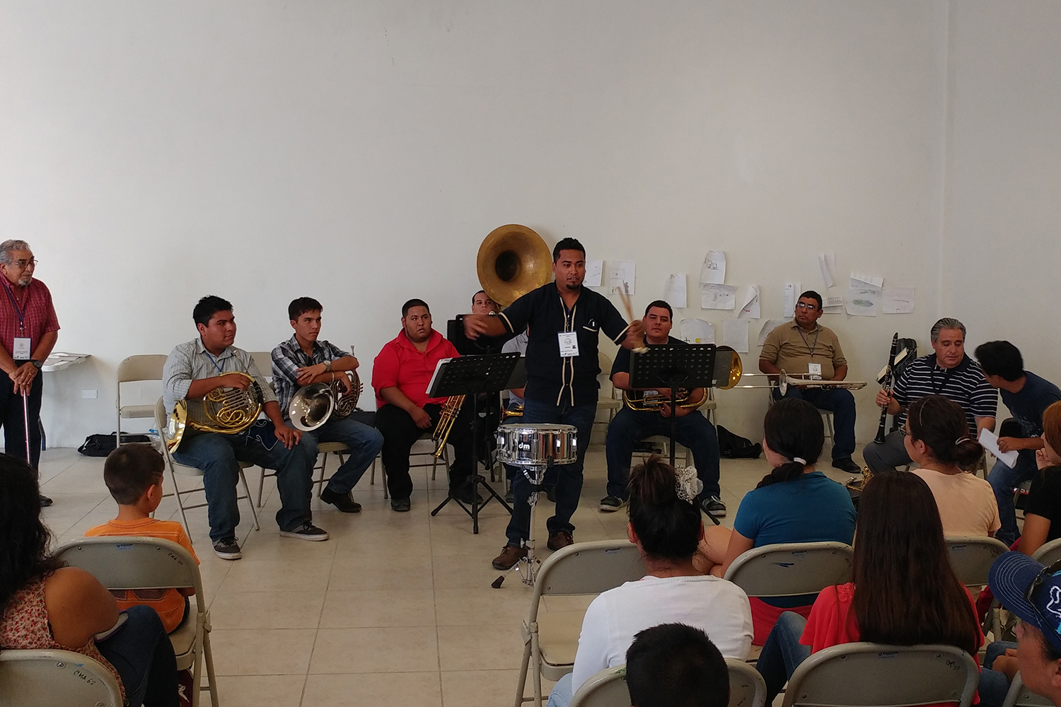 Impartirán cursos gratuitos de música, para crear nueva banda 'rasgos juveniles' en la paz - bcs noticias