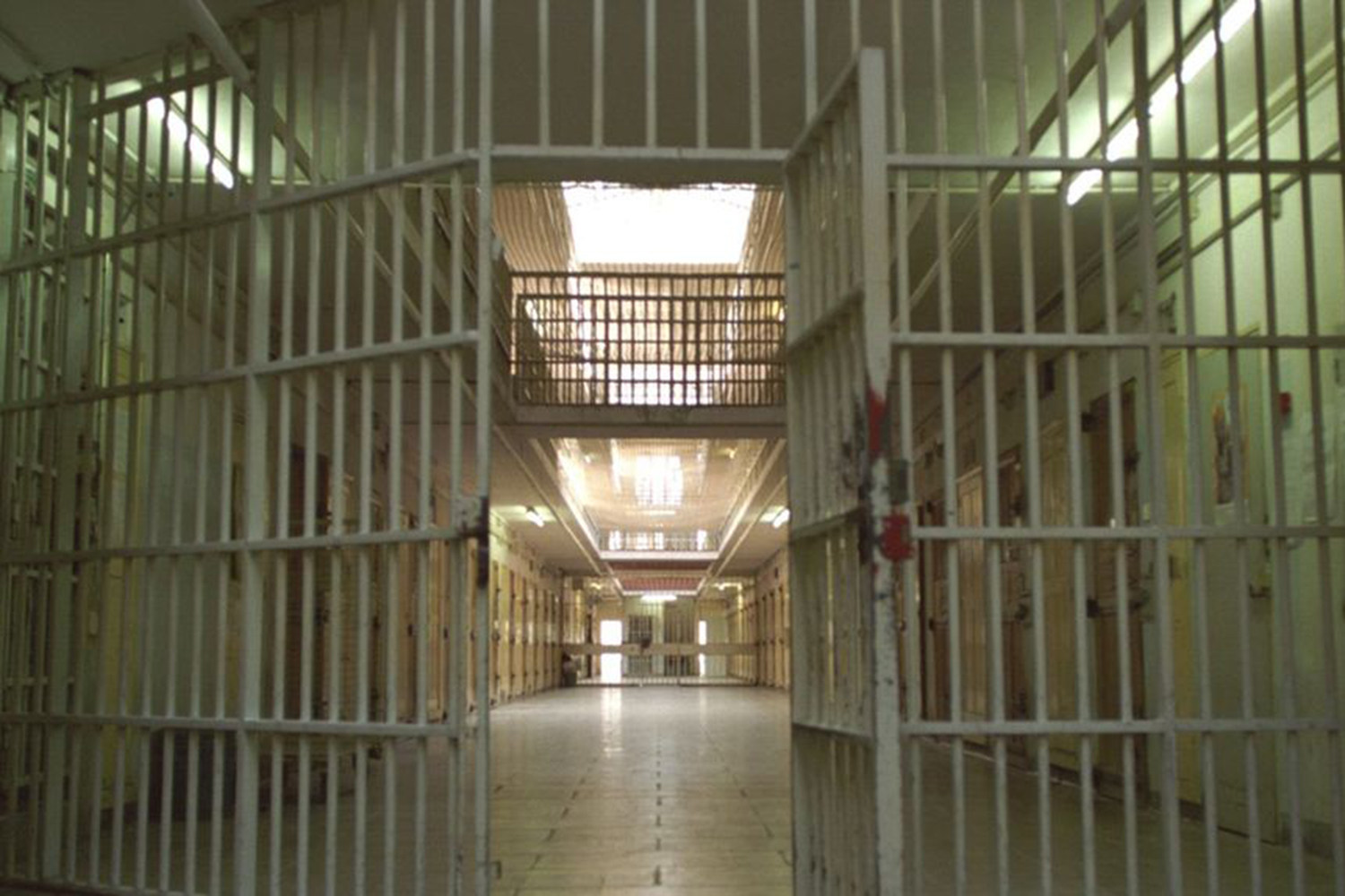 En Los Cabos, 3 hombres pasarán 4 años de prisión tras ser detenidos con un arma y cartuchos